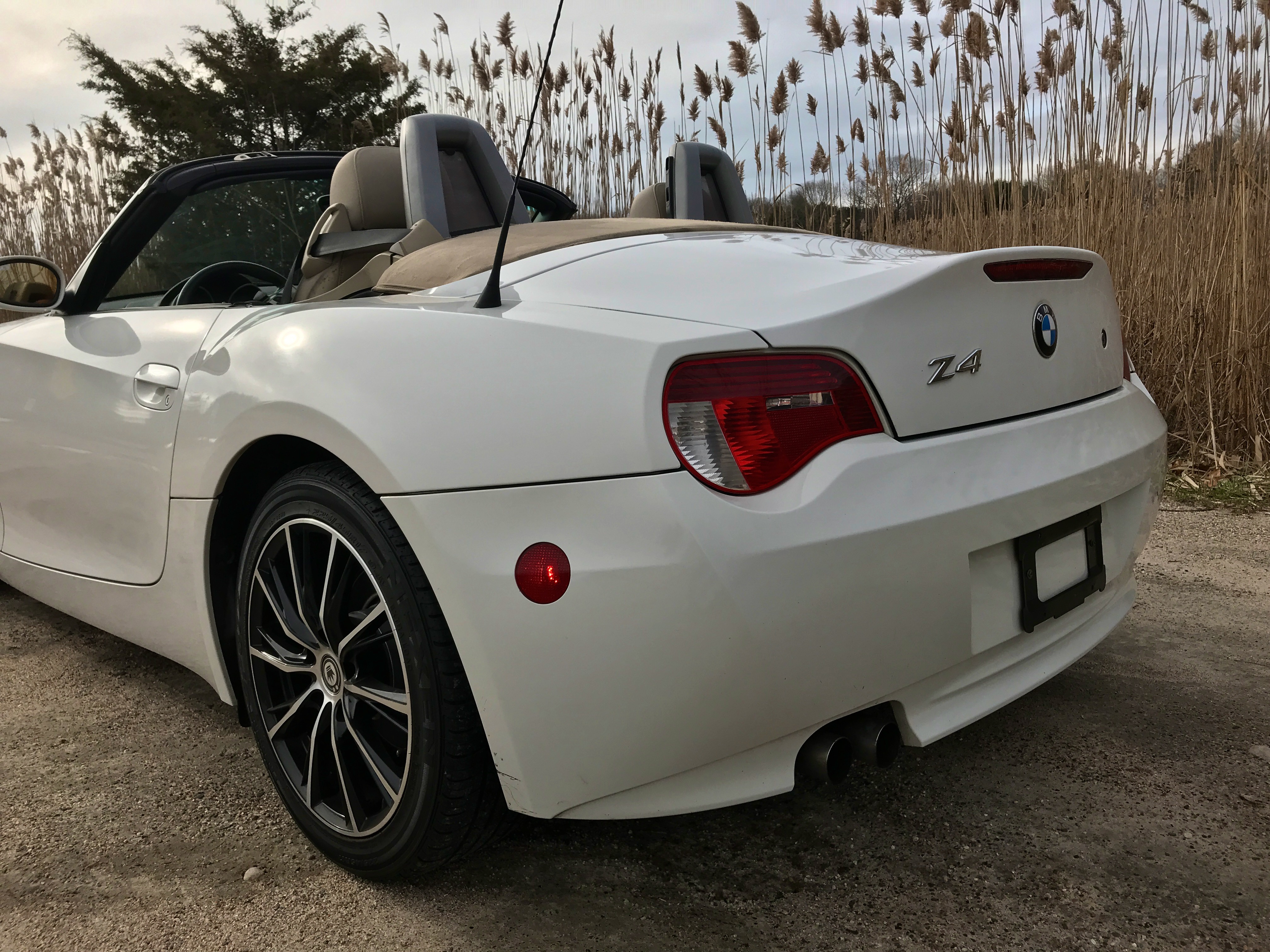 2006 BMW Z4 3.0i 6-Speed Roadster Convertible Cabriolet – 3.0L N52 Inline-Six, Rear-Wheel Drive,Spartanburg-Built — photo 12